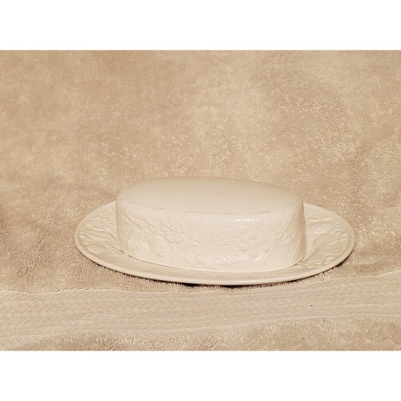 Mikasa Kitchen Vintage Mikasa English Countryside White Covered